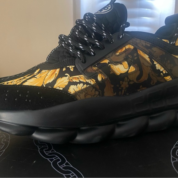 Versace shoes - Picture 2 of 4